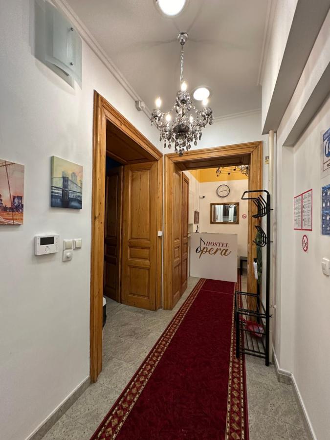 Hostel Opera ลูบลิยานา ภายนอก รูปภาพ